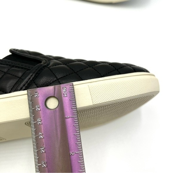 8.5W 8.5 WIDE‎ Steve Madden Ecentrcq Black Faux Vegan Quilted Leather Sneakers - Picture 14 of 15